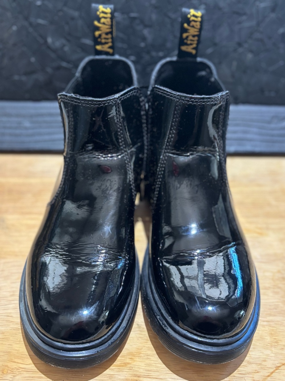 Dr. Martens Junior 2976 Patent Chelsea Boots glossy black patent leather size 4